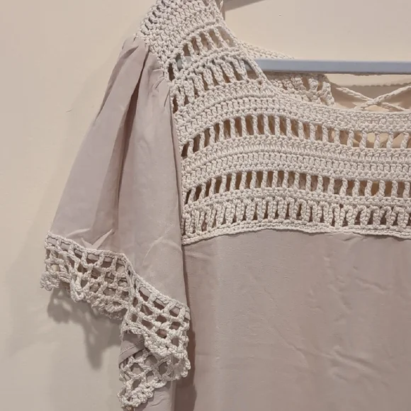 Umgee Cream Crochet Detail Top - Picture 3 of 9